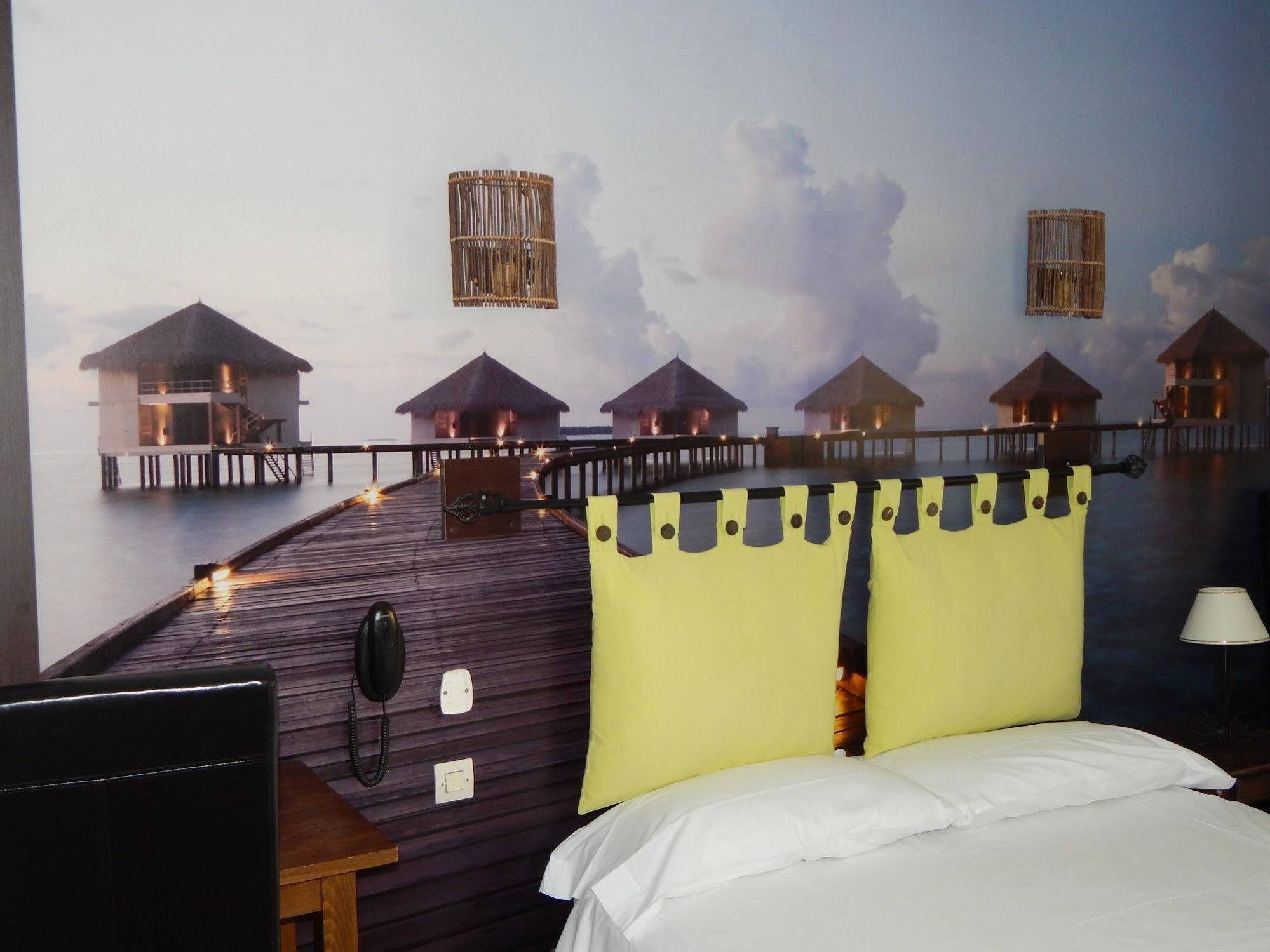 Contact Hotel Du Relais トゥアール エクステリア 写真
