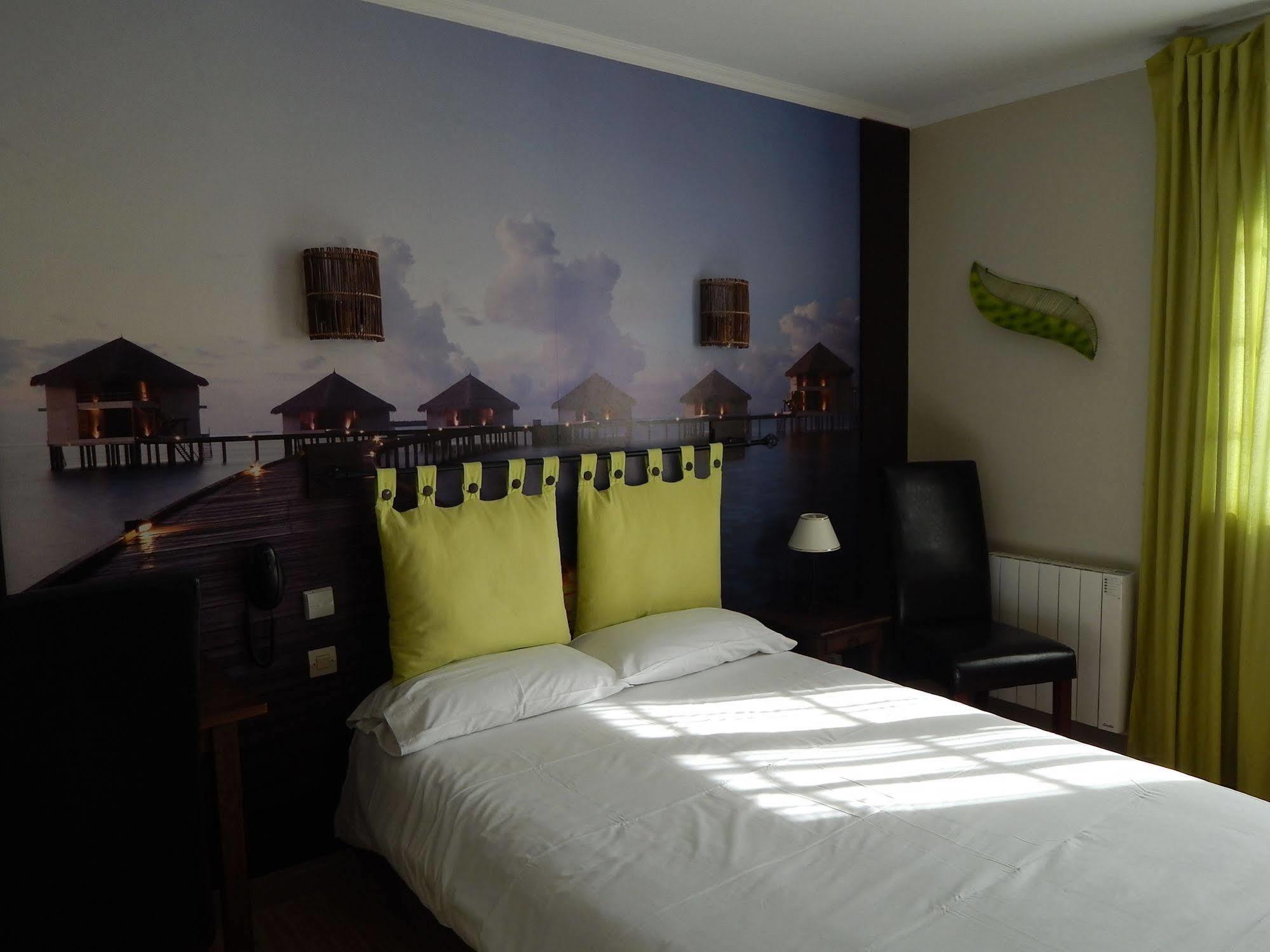 Contact Hotel Du Relais トゥアール エクステリア 写真